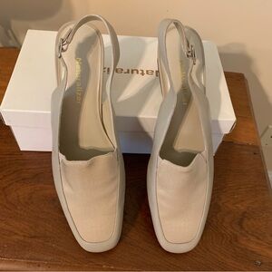 Naturalizer Cream Flats Sleek Minimalist Design